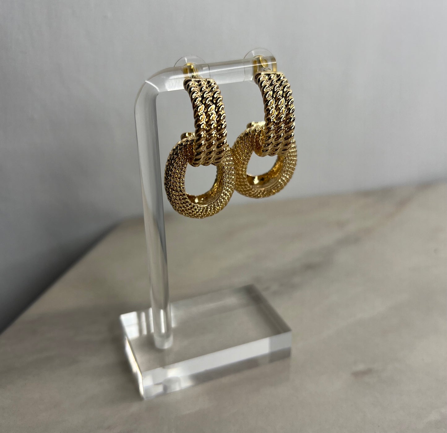 Textured Ring Oval Hoops